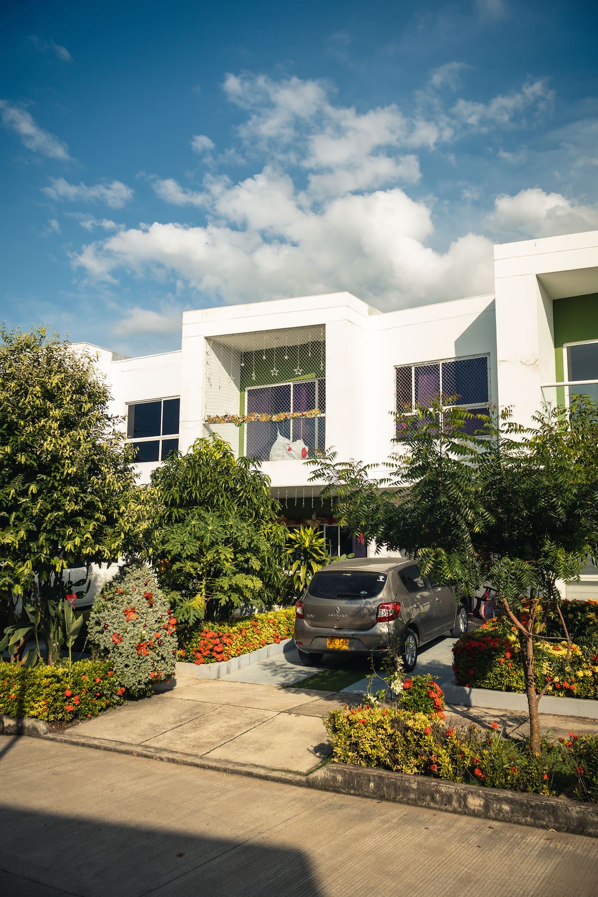 Prado Verde Primavera: casas No VIS en construcción.