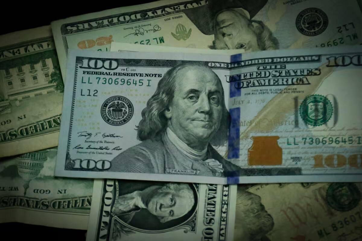 Dólar abre a la baja en Colombia por cierre del Gobierno en EE.UU.