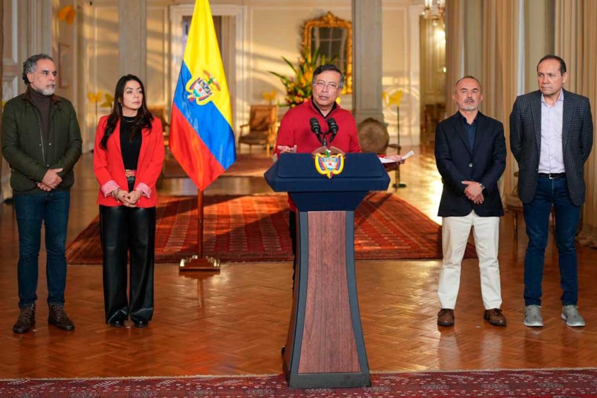 Cambio Radical y Centro Democrático solicitaron réplica por alocución de Petro