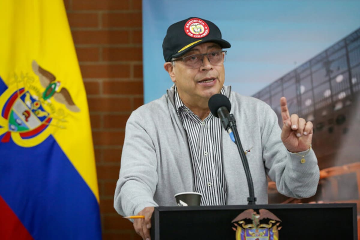 Petro viajará a Suecia y participará en Suiza en cumbre de paz sobre Ucrania