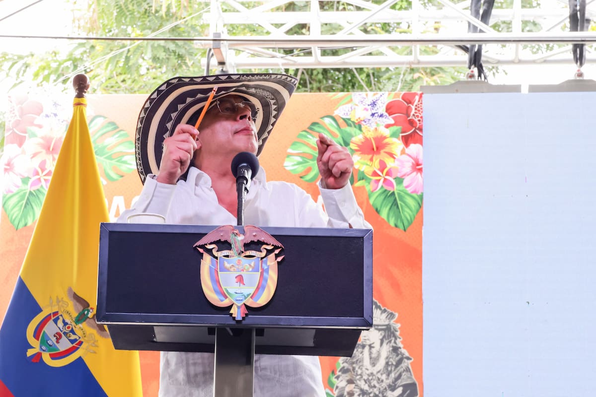Gustavo Petro: “El pueblo debe movilizarse por el cambio”