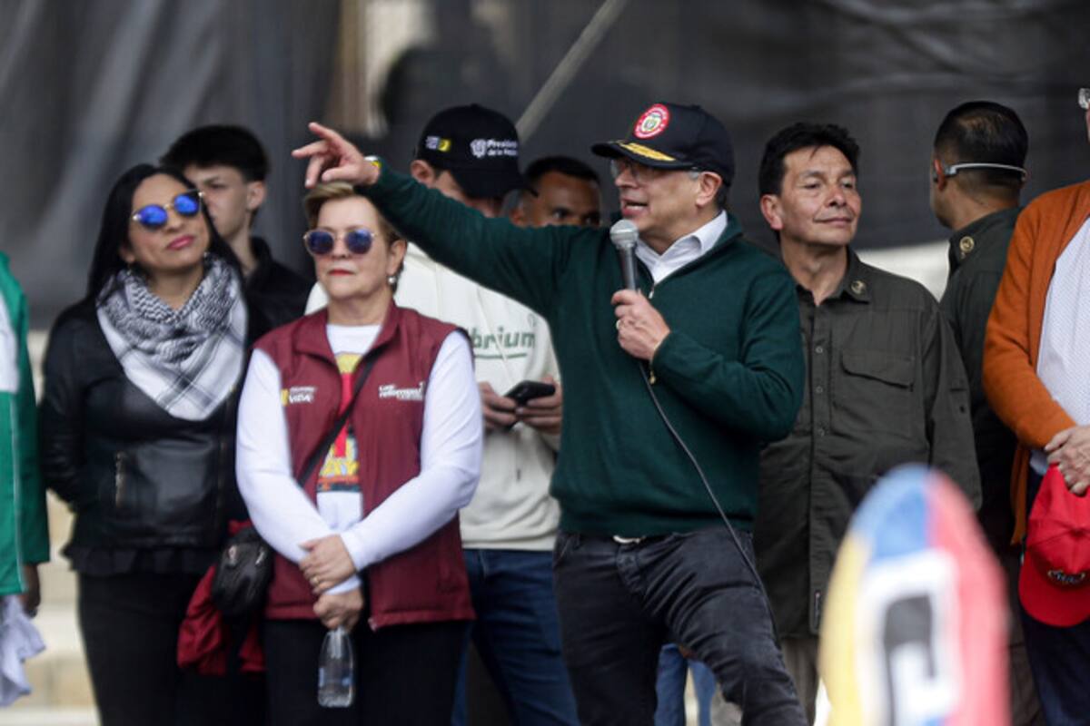 Petro dice que Congreso debe tramitar la convocatoria de una constituyente