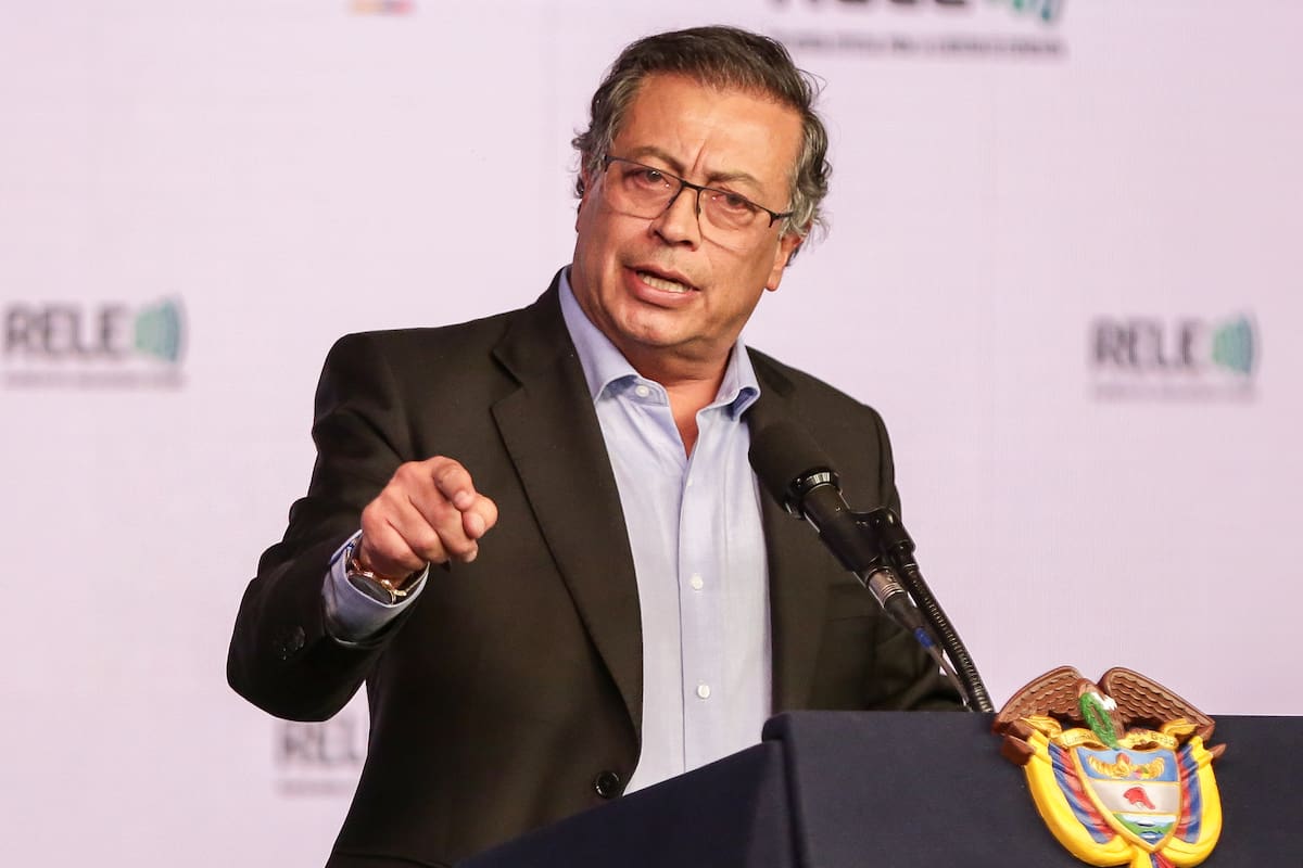 Petro se negó a firmar contratos petroleros porque eso “trae muerte”