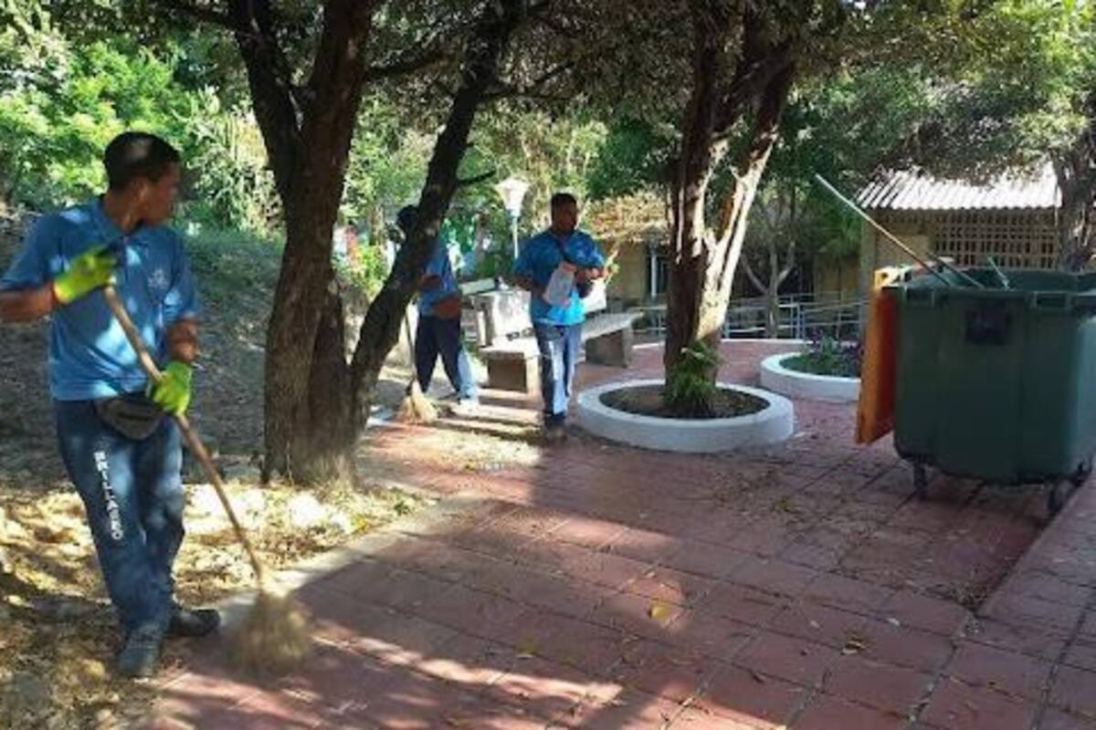 Aseguran presupuesto para servicios de vigilancia y aseo en Cartagena