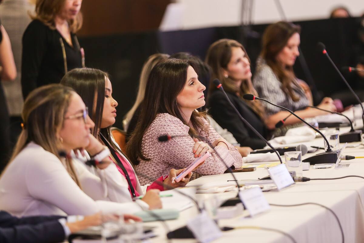 Entidades estatales deberán reportar cuota de mujeres antes de octubre