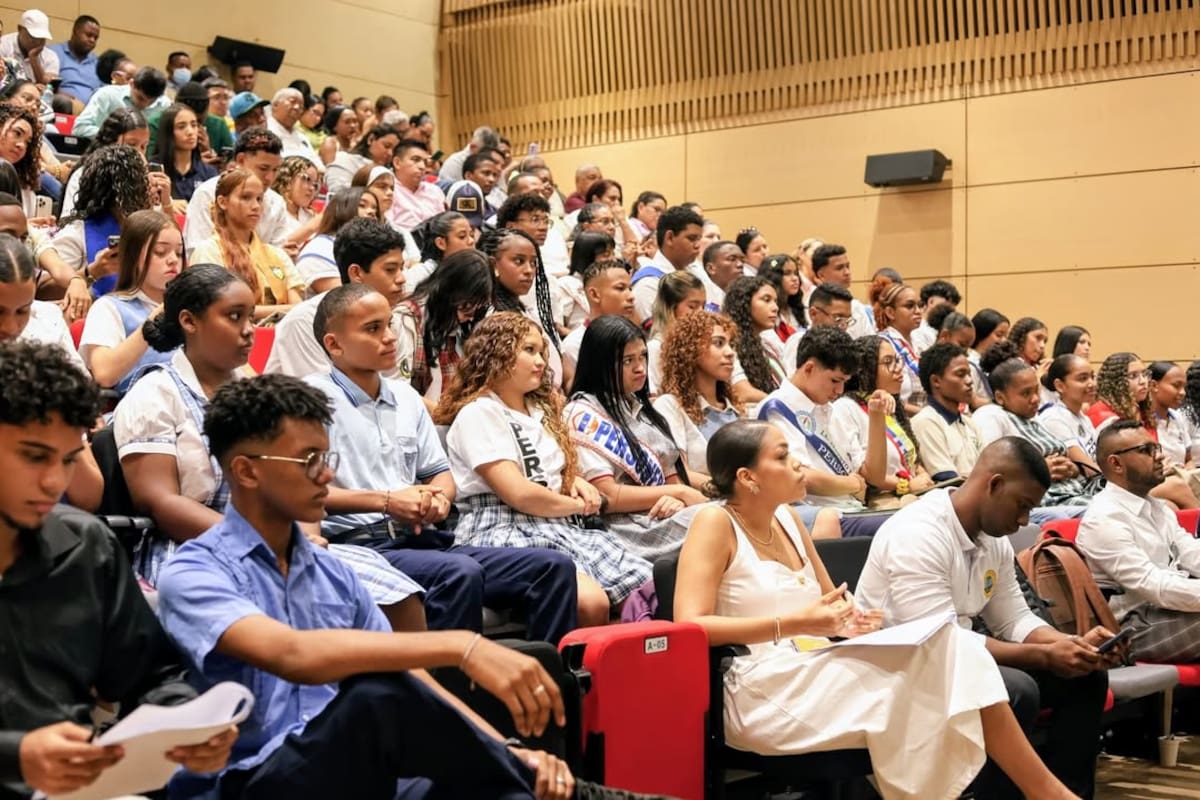 Cartagena reunió a más de 85 jóvenes en el Primer Encuentro de Personeros Estudiantiles