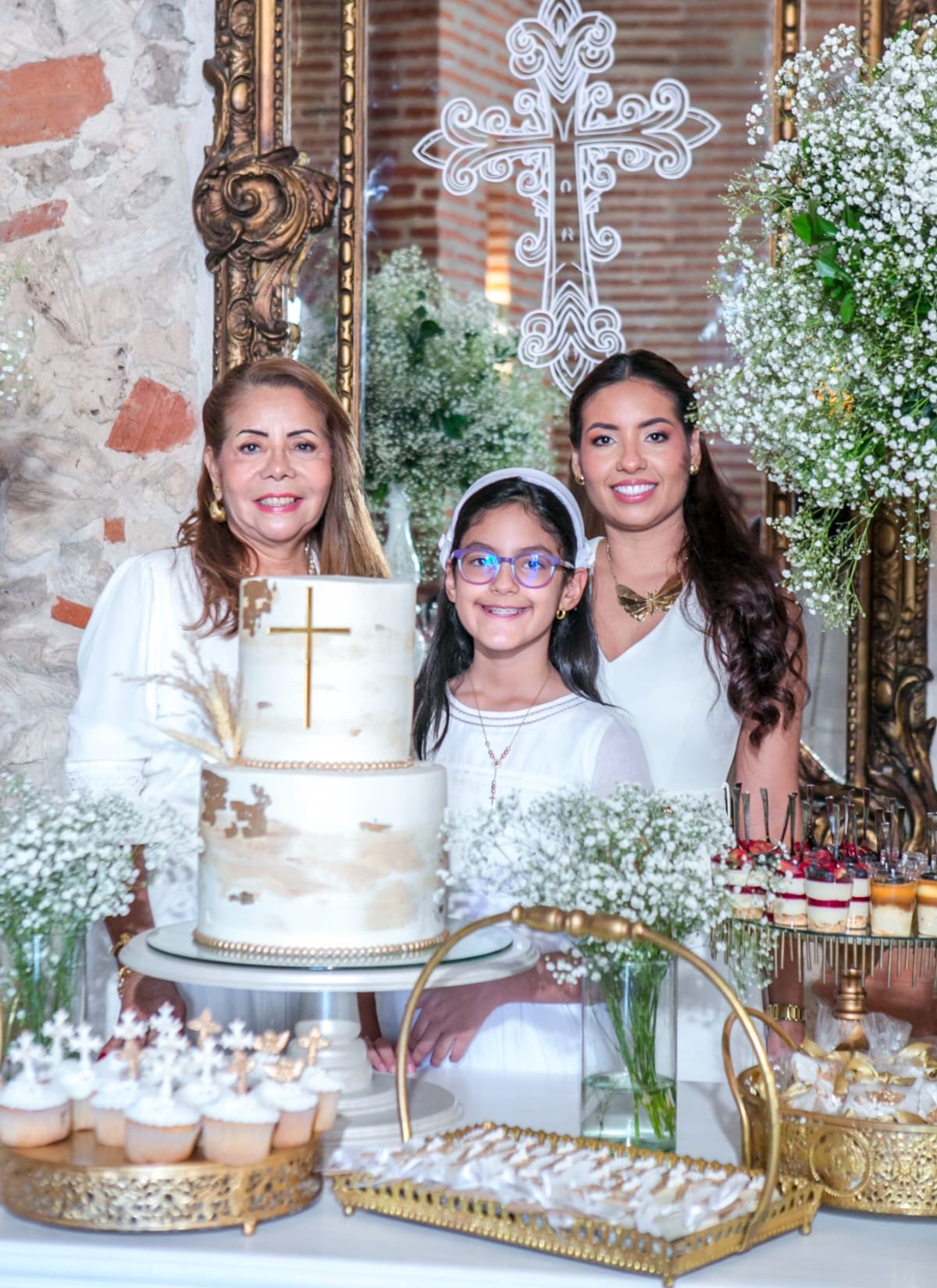 Ruby López, Caterina Annicchiarico y Magaly Palacio.
