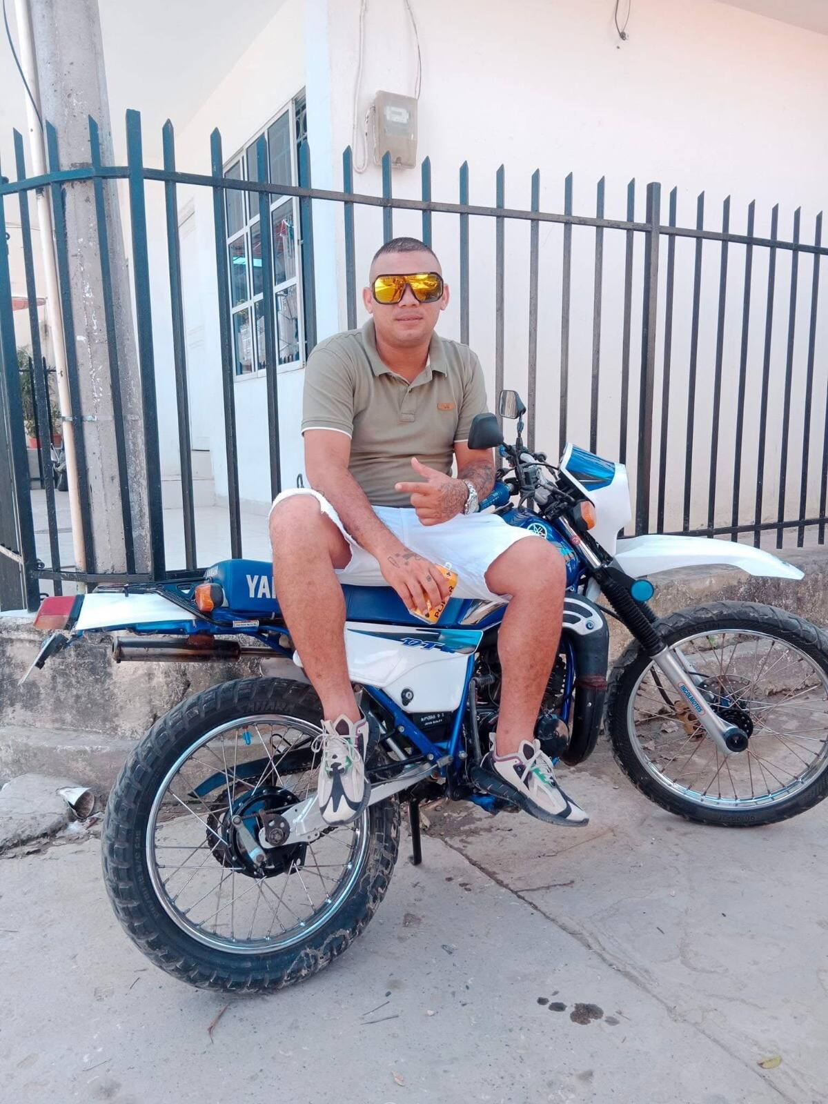 Priolo Junior Amaury es el motociclista que sicarios mataron en Huellas de Uribe.