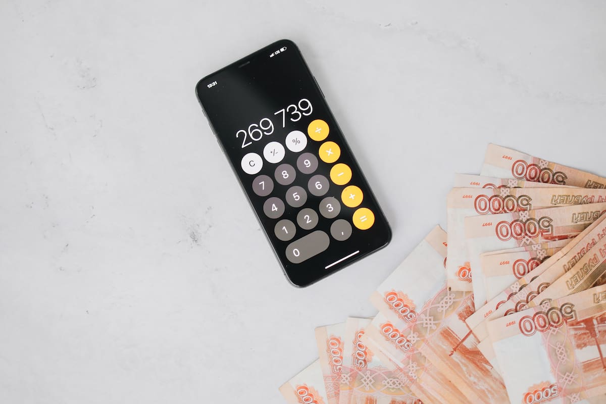 Los estafadores, en algunas ocasiones se aprovechan de las diferentes urgencias económicas, ofreciendo préstamos inmediatos. // Foto: Pexels.