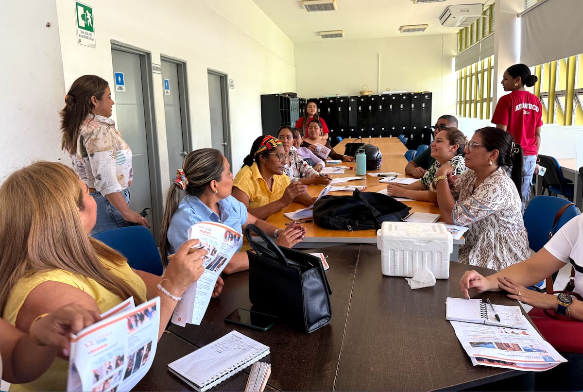 Los profesores, durante la actividad, también vivieron una jornada intensiva de aprendizaje, convivencia y práctica del idioma inglés en la Escuela Normal Superior Nuestra Señora de Fátima.//Cortesía Gobernación del Atlántico.