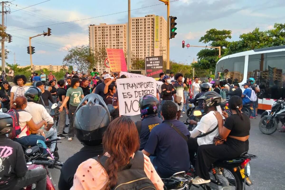 Cartageneros protestan contra alza de $500 en tarifa de Transcaribe