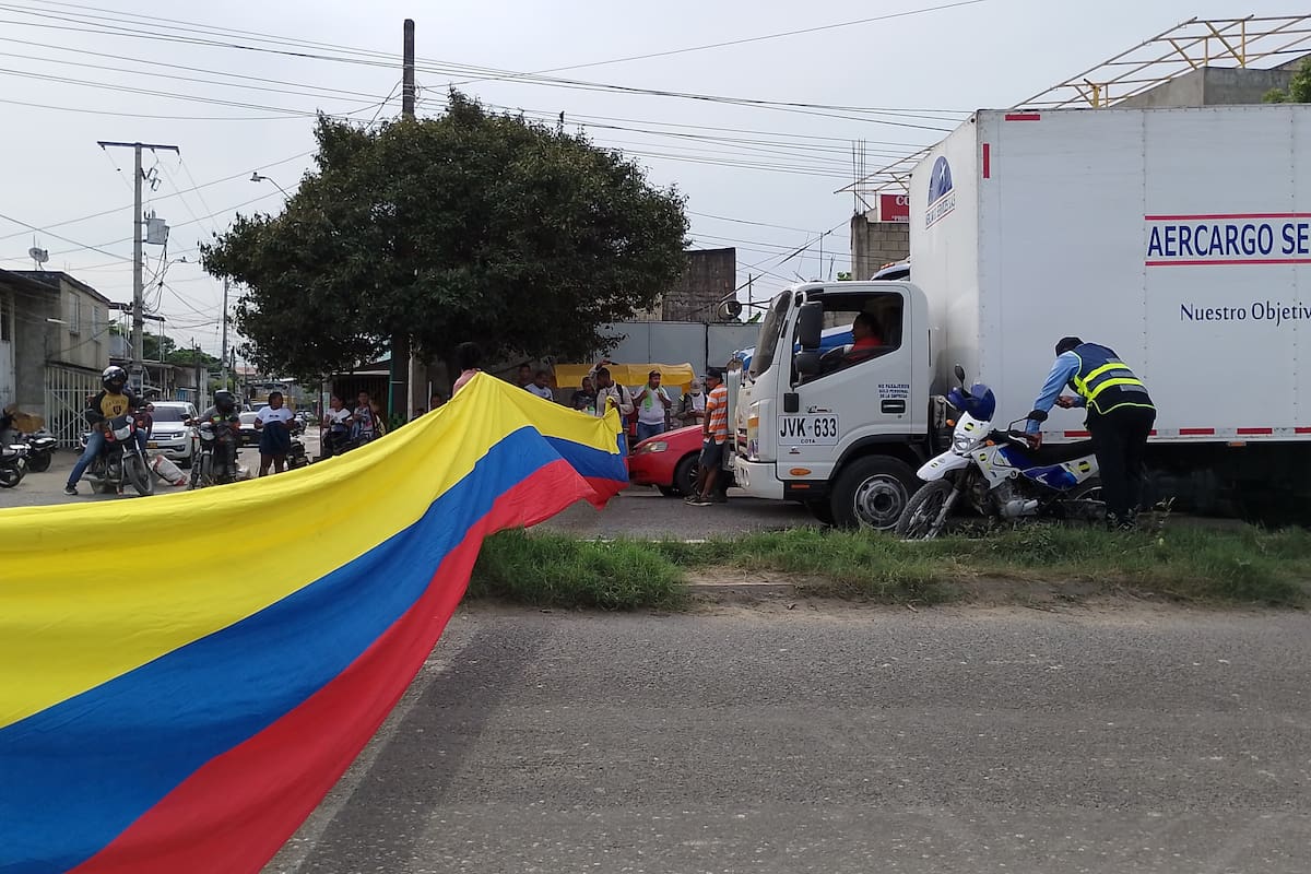 Bloqueo en Mamonal por habitantes de Pasacaballos: esto es lo que exigen