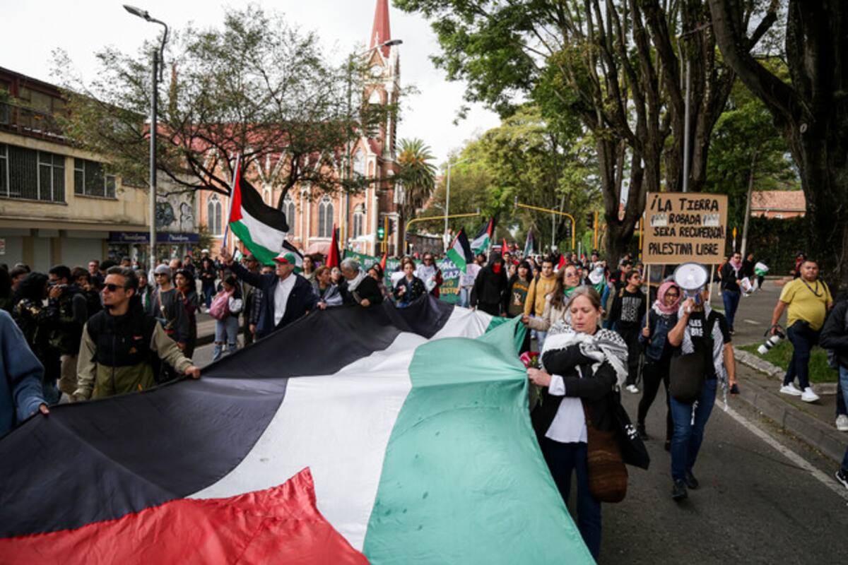 Protesta pro Palestina en Bogotá terminó con fuertes disturbios