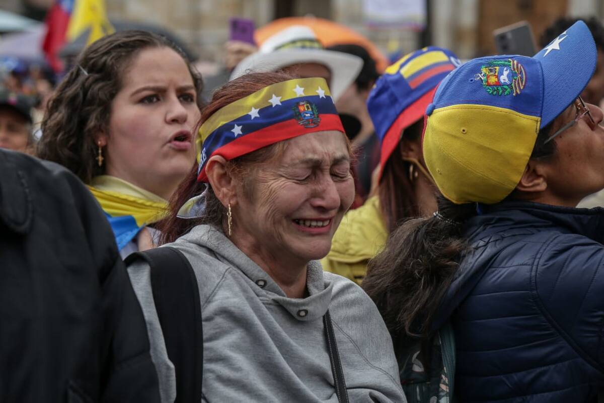 Manifestación masiva en Bogotá, Colombia por crisis en Venezuela. // Foto: Colprensa