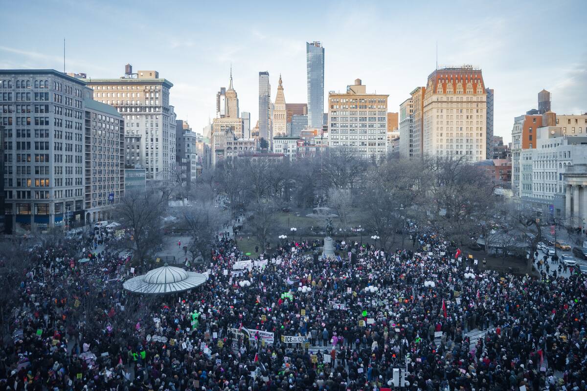 Protestas masivas en Minneapolis exigen salida del ICE tras caso de abuso federal