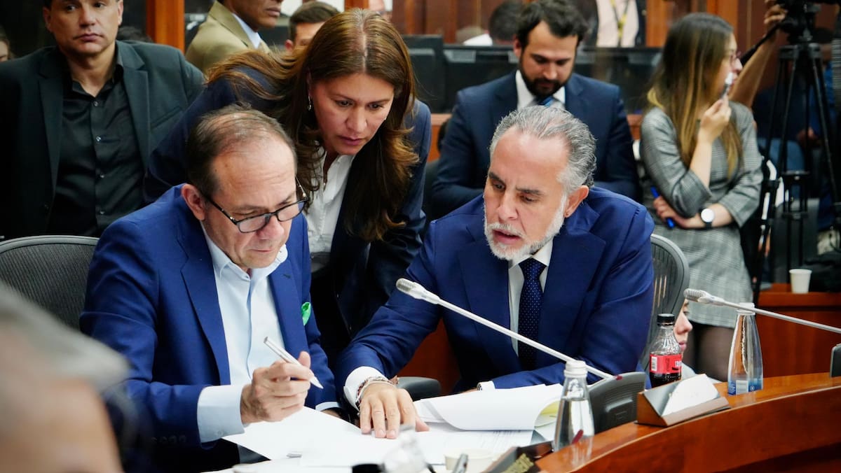 ¿Puede el presidente Gustavo Petro convocar la consulta popular vía decreto?. // Archivo.