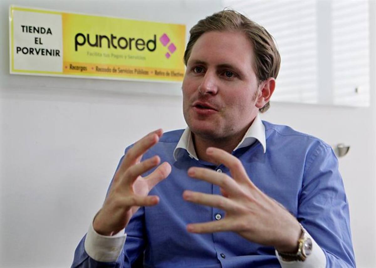 Mauricio Hoyos, vicepresidente de Innovación de Puntored, en la sede de esta compañía en Bogotá. Puntored, la red de distribución de la empresa colombiana Conexred, ha democratizado las transacciones electrónicas con la implementación de tecnología en los pequeños comercios y ha iniciado su expansión en Latinoamérica tras crecer desde 2010 más de un 150%. Colprensa - Colombia.inn