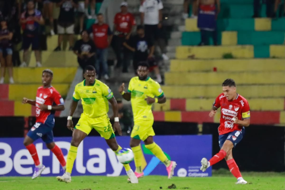Video: Juan Fernando Quintero marca su primer gol con el Medellín