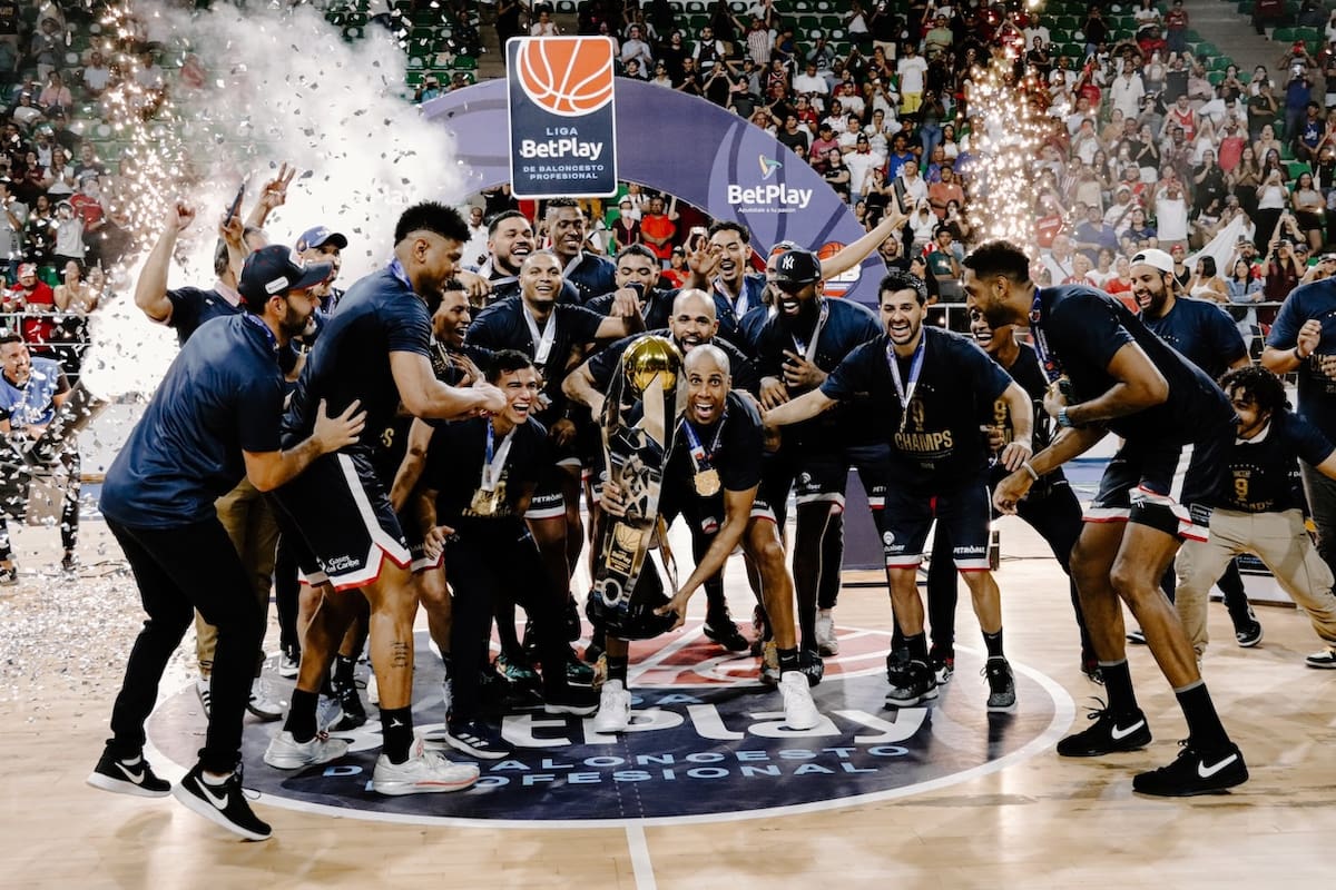 ¿Por qué motivos? Importante equipo de baloncesto de Colombia se retiró