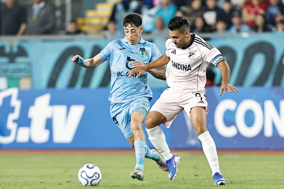 Radamel Falcao se podría perder varios partidos con Millonarios, a esperas del diagnostico médico. //Foto, EFE: Osvaldo Villarroel