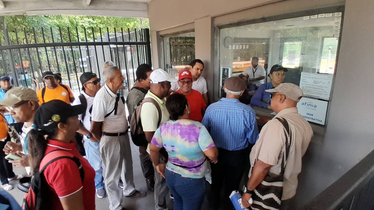 Radicación del pliego de peticiones. // Julio Castaño - El Universal