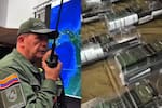 Policía de Colombia fortalece sus comunicaciones con 30 radios tácticos de EE. UU.