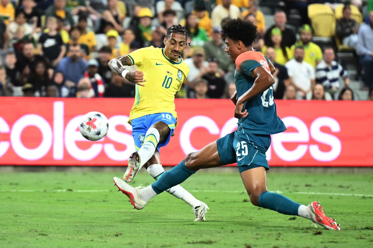 El brasileño Raphinha, durante un amistoso contra Australia. //Foto, EFE: MATT TAYLOR