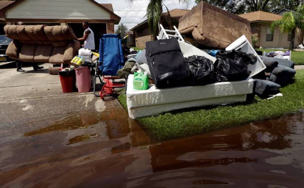 Pasarán algunos días hasta que el agua enlodada se retire y la gente obligada a abandonar sus vecindarios anegados pueda volver a sus casas. AP David J. Phillip