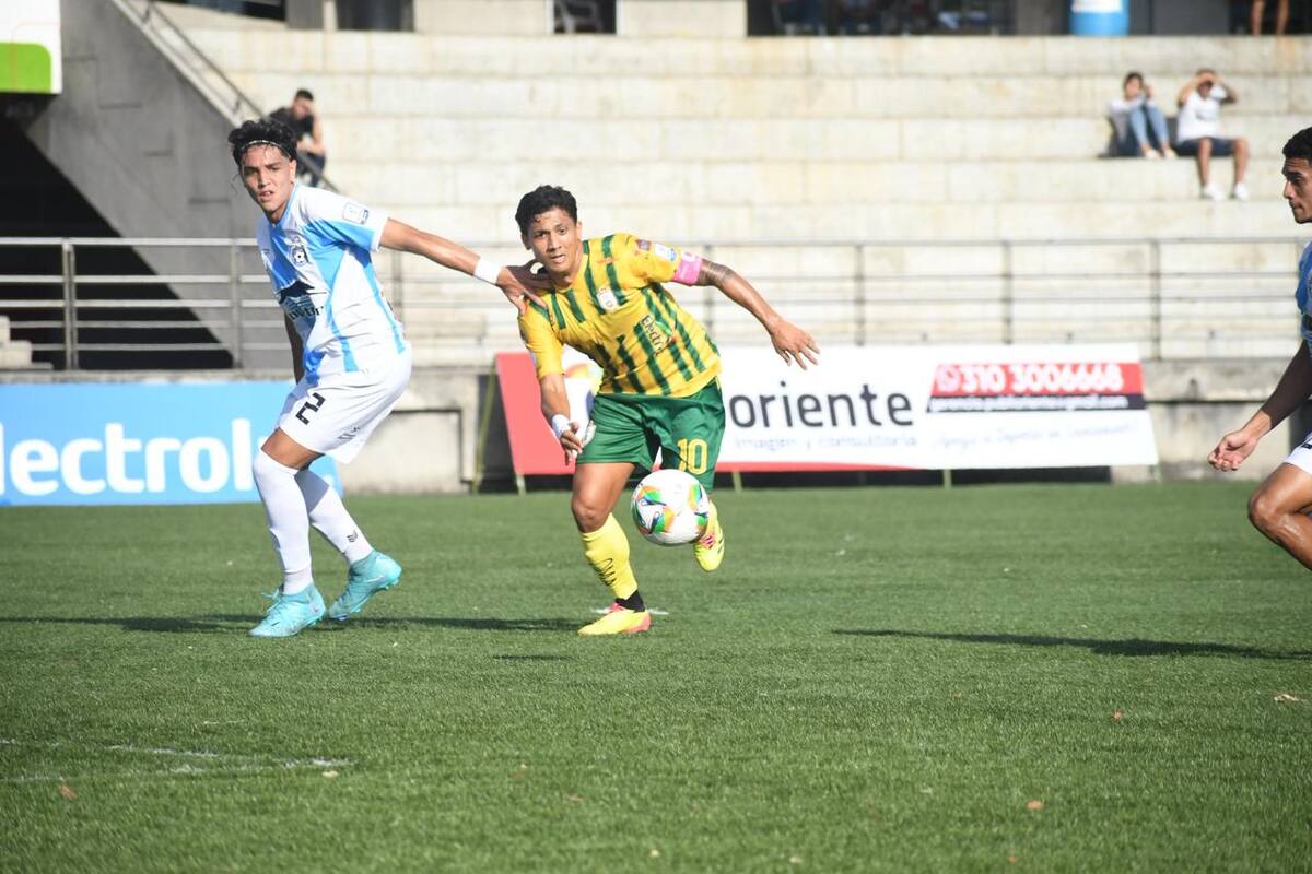 Si los directivos de Real Cartagena no pagan, no hay estadio: Dumek Turbay