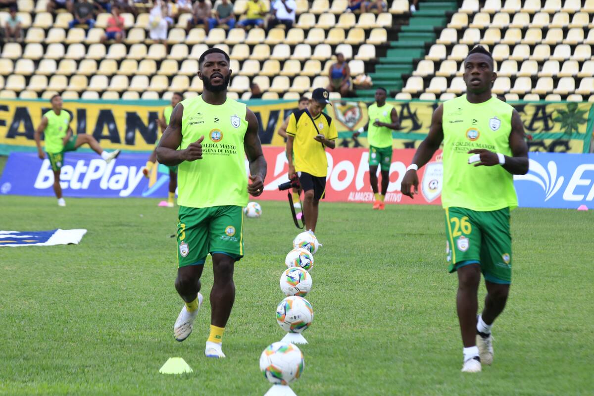 Real Cartagena sigue ajustando sus líneas para los cuadrangulares. //JULIO CASTAÑO EL UNIVERSAL