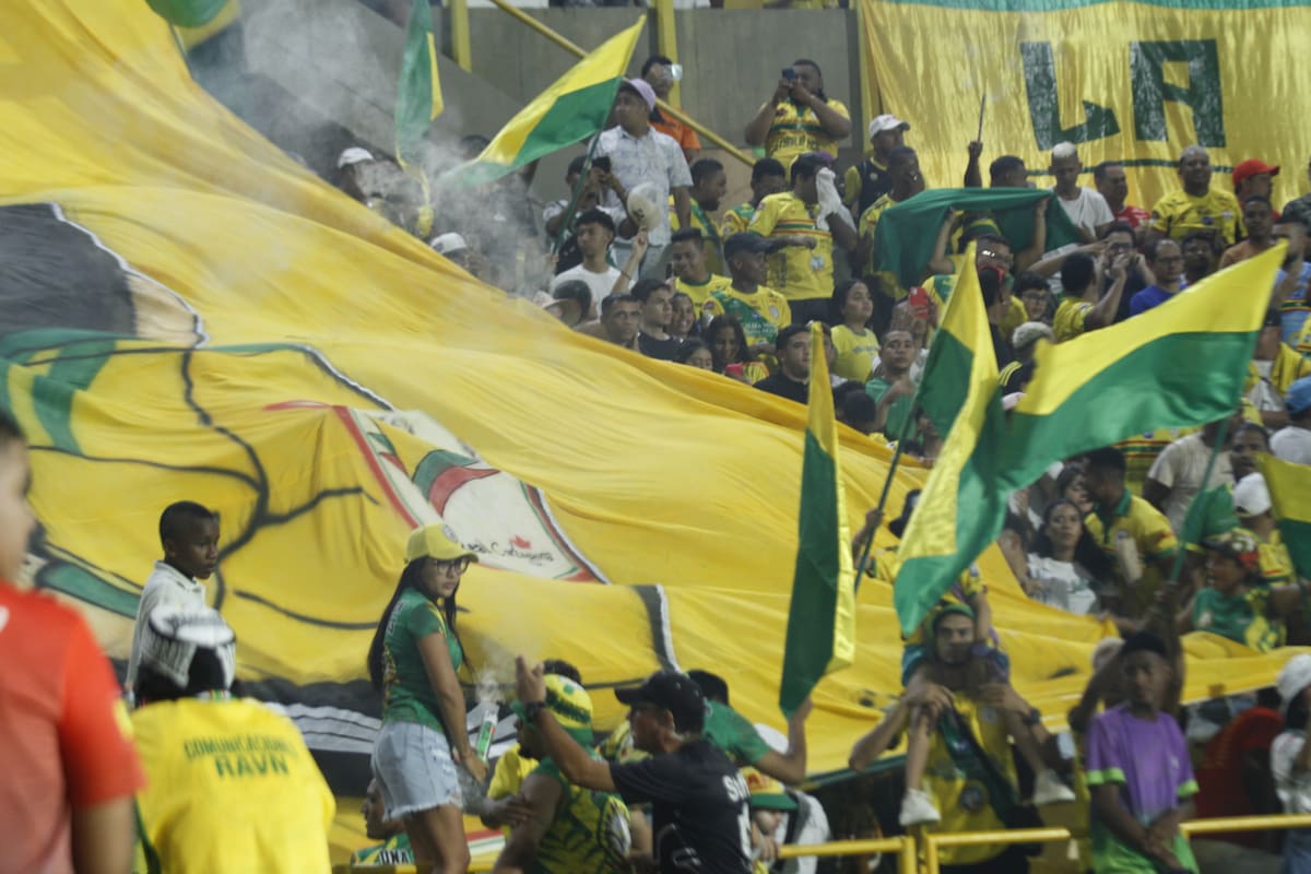 Esto es lo más bonito de todo, la felicidad de la gente. La hinchada volvió a soñar en grande. //ÓSCAR DÍAZ EL UNIVERSAL