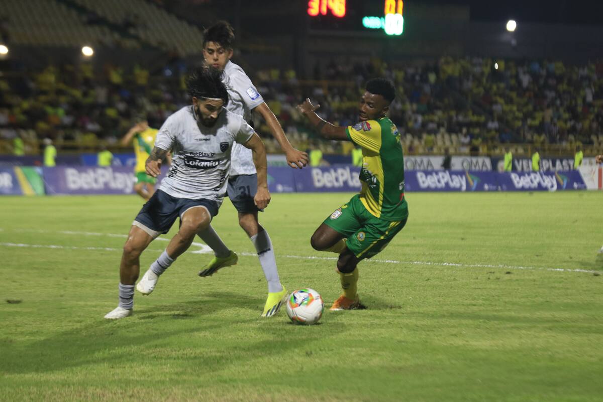 Buenos días, deportes: Real Cartagena ahora ve lejos el punto invisible