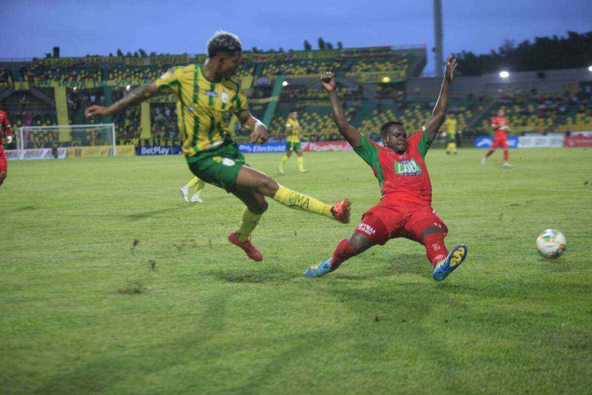 Real Cartagena tiene 45 minutos para remontar a Patriotas. //Foto: Óscar Díaz Acosta - El Universal