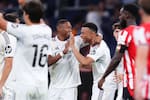 Real Madrid goleó y Barcelona perdió en una dramática jornada de LaLiga