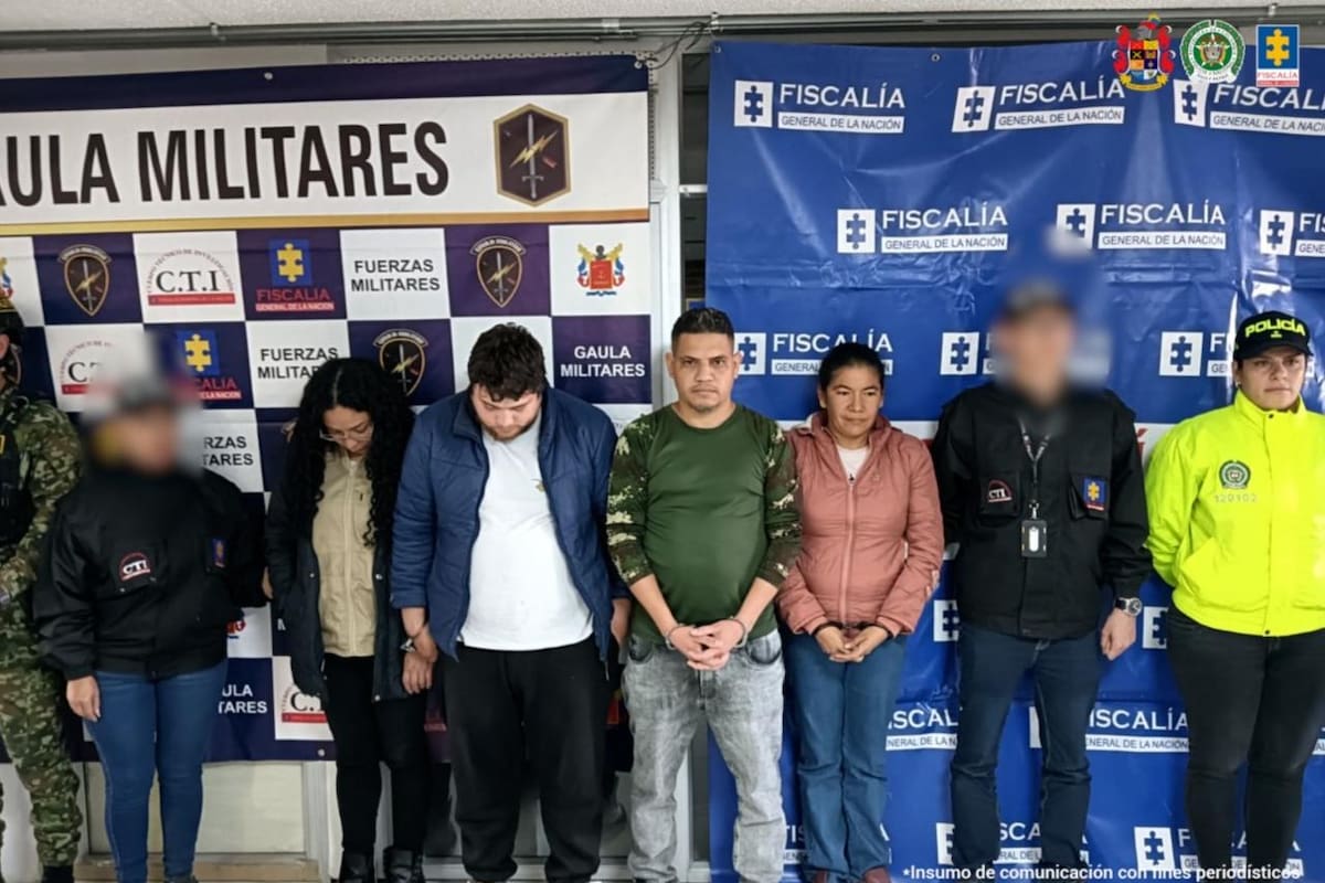 Cae red que fabricaba huellas de látex para suplantar personas y sacar créditos