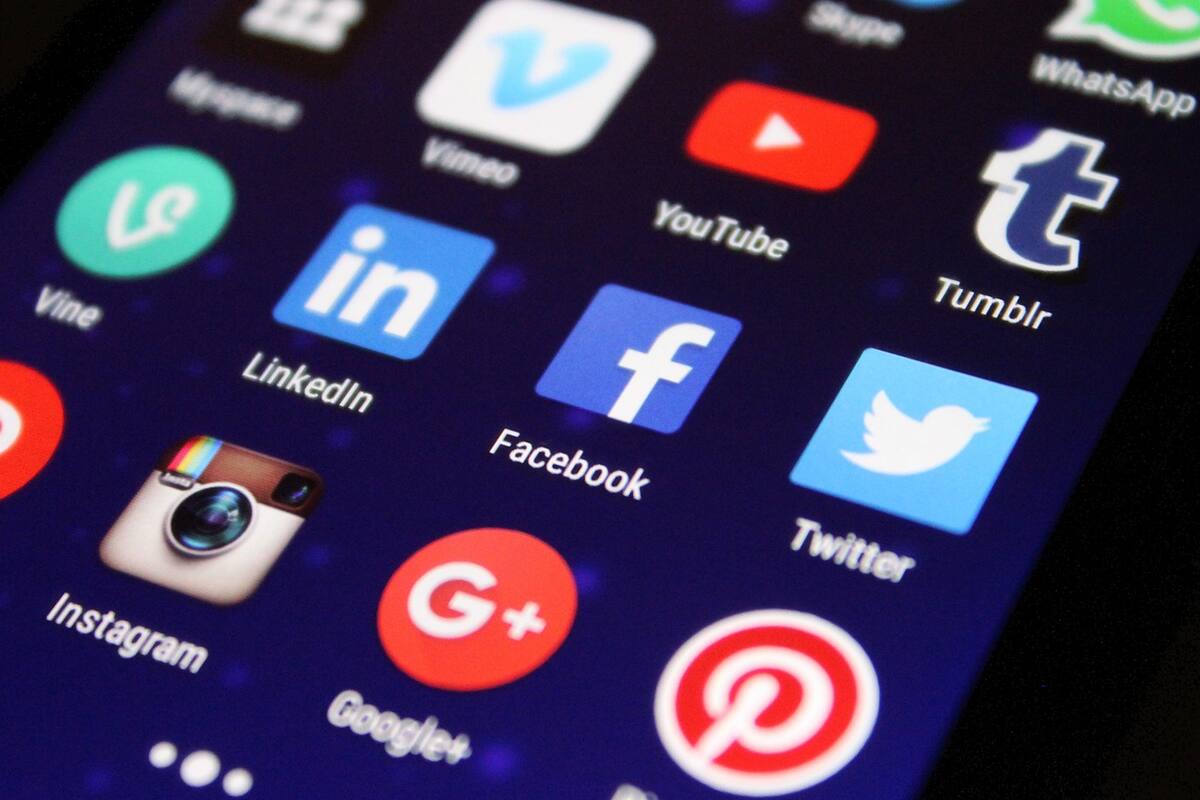 Por “efectos negativos”, menores de 16 años no podrán usar redes sociales en este país