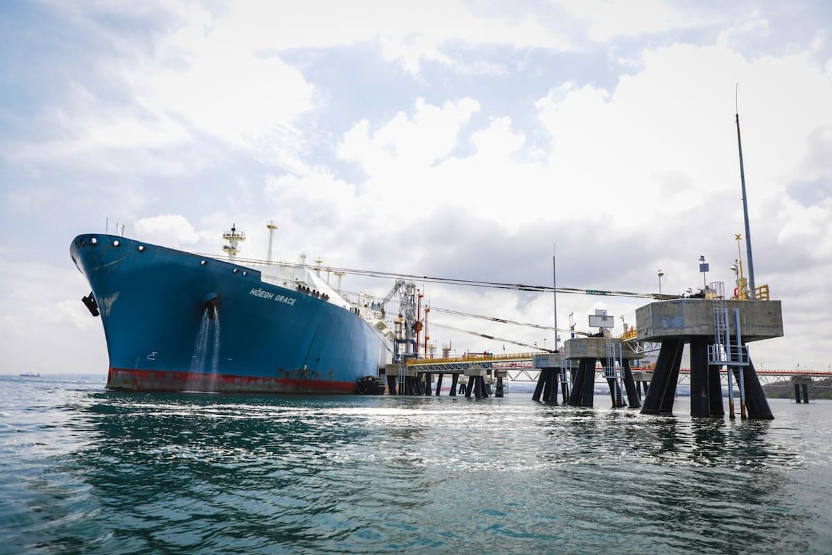 Unidad flotante de la regasificadora de SPEC, en Barú (Cartagena). //Foto Cortesía ANLA
