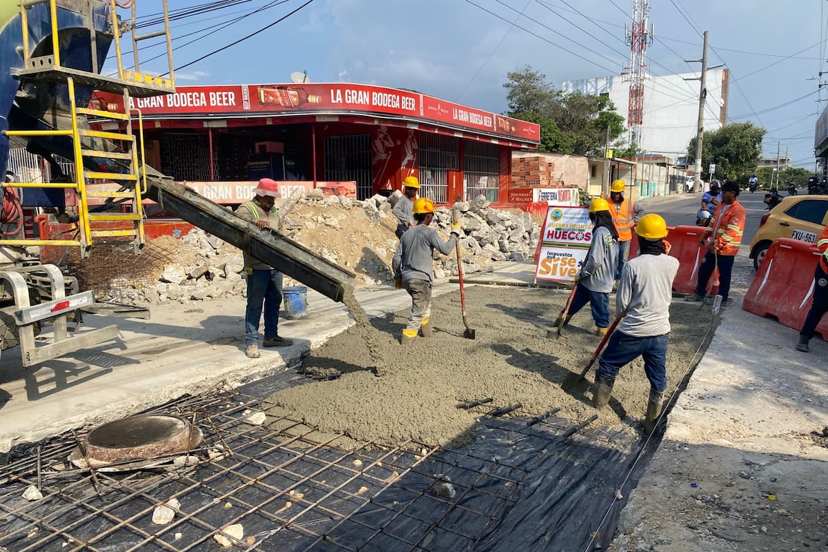 Adiós al cráter en calle de la Clínica Barú: la vía está casi rehabilitada