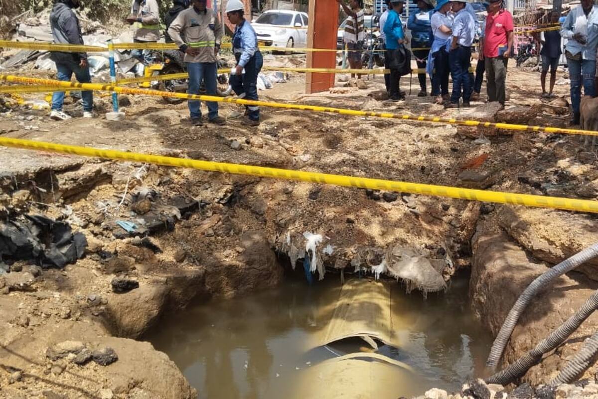 Finalizan trabajos de reparación de tubo roto en Henequén
