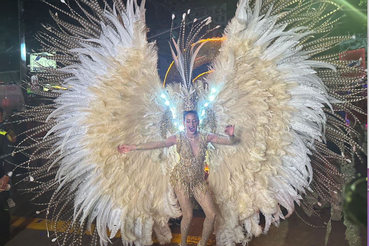 ‘Resplandor del Carnaval’: el vestido de la reina Tatiana en la Guacherna