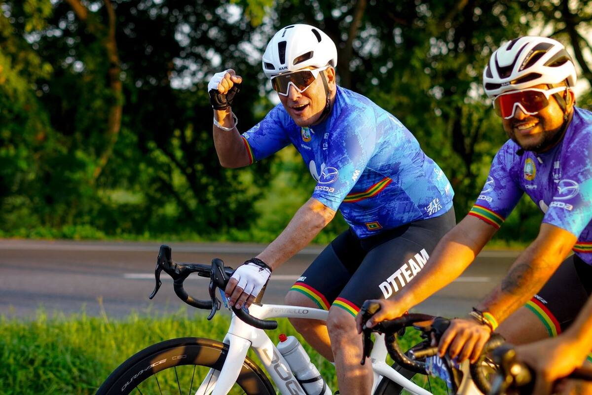 Alcalde de Cartagena, Dumek Turbay en medio del Reto Movistar. // Foto: cortesía