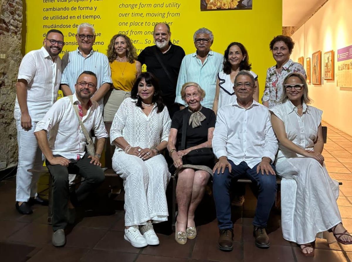 De pie: Miguel Acevedo, Eduardo Polanco, Marta Zúñiga, Roberto Benavente, Alfonso Múnera, Lucy Hernández y María Pía Mogollón. Sentados: Iván Onatra, Mayra Rodríguez, Yolanda Pupo de Mogollón, Eduardo Hernández y Lina Rodríguez, directora del Icultur. //Foto de cortesía