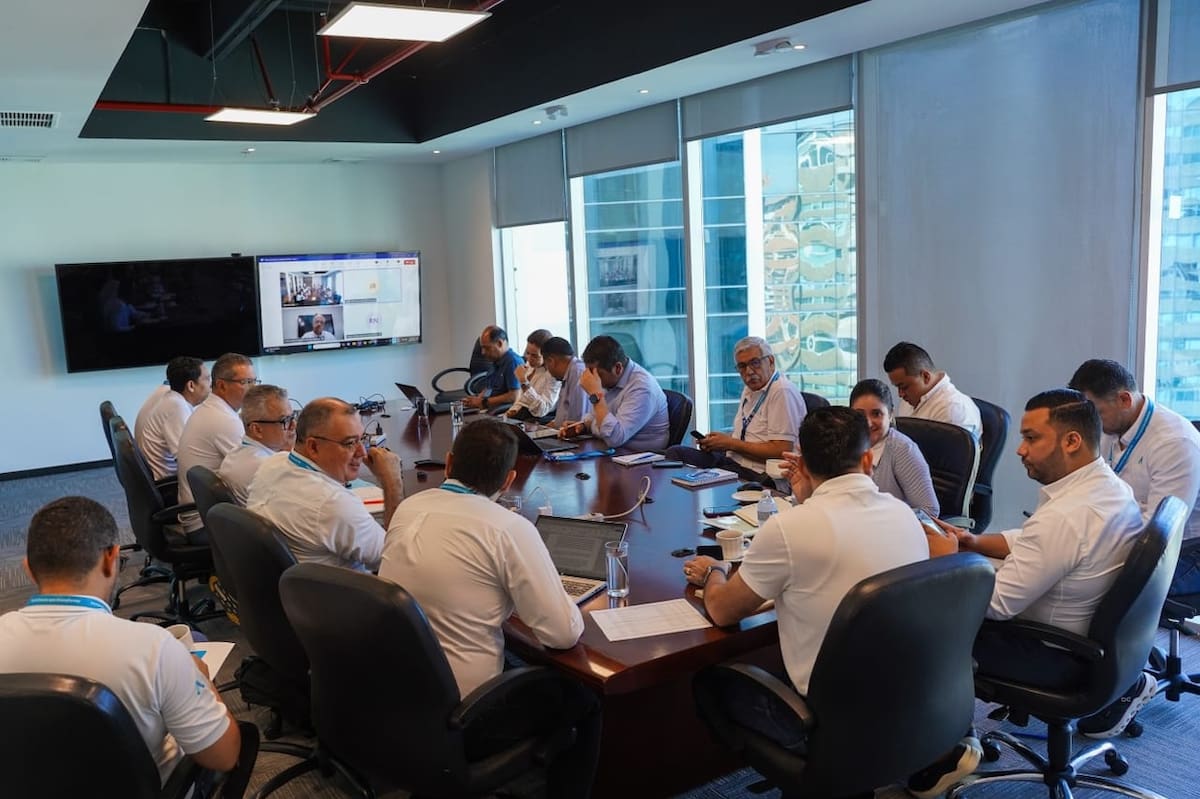 Aspecto de la reunión entre directivos de la empresa Air-e Intervenida y Afinia, sostenida este miércoles en Barranquilla.//Cortesía.