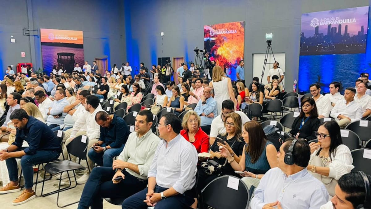 Empresarios, diputados, concejales y de entidades, estuvieron presentes en la apertura de la Reunión de Alcaldes del BID que se lleva a cabo en el Pabellón de Cristal del Gran Malecón en la capital del Atlántico.//Cortesía Alcaldía de Barranquilla.