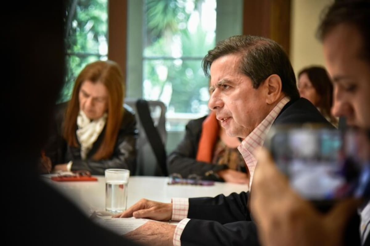 Ministro Cristo dice que este año Colombia tendrá reformas de salud y laboral
