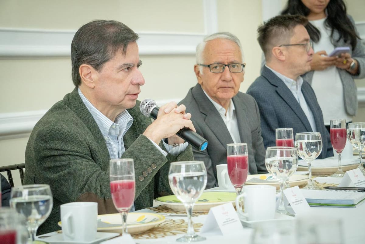 Los ministros del Interior y Salud, Juan Fernando Cristo y Guillermo Alfonso Jaramillo, se reunieron con la bancada del Pacto Histórico, con quienes hablaron de la reforma a la salud y otros proyectos(Colprensa- Ministerios Interior y Salud).