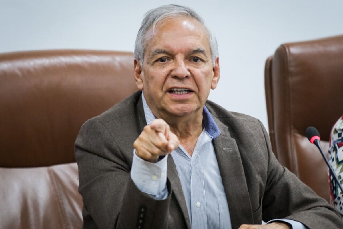 Ricardo Bonilla presentó en Congreso proyecto de ley del cupo de endeudamiento