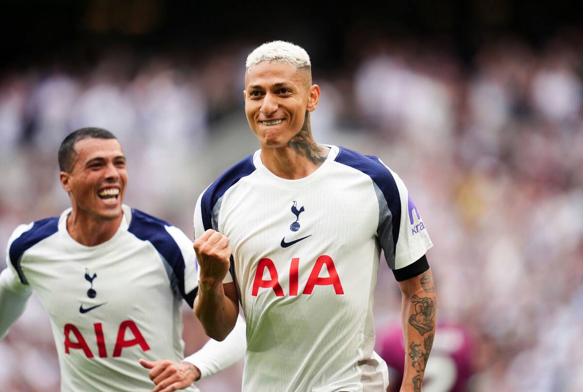Richarlison anotó un tremendo golazo con Tottenham Hotspur en la primer fecha de la Premier League. //Foto, AP: (Adam Davy/PA