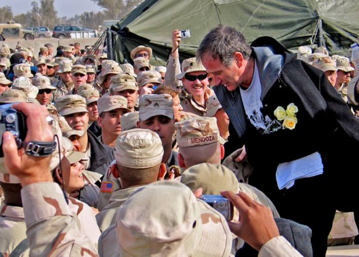 Robin Williams apoyaba la organización USO desde hace más de 9 años. Sgt. Dan Purcell - AP