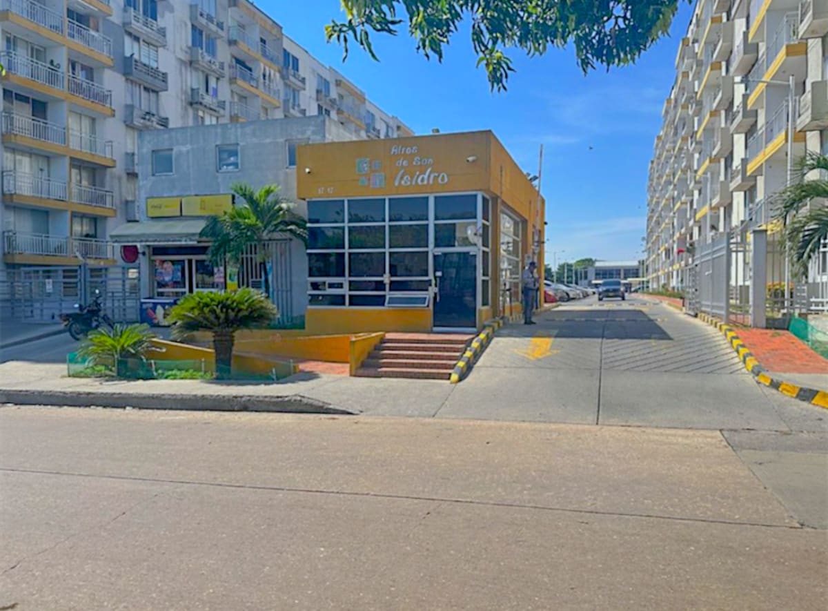 En este conjunto residencial del barrio San Isidro de Barranquilla la empresa Intervenida Air-e denunció el robo de energía.//Cortesía Air-e.